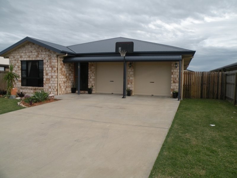 9 Peacock Place, Marian QLD 4753