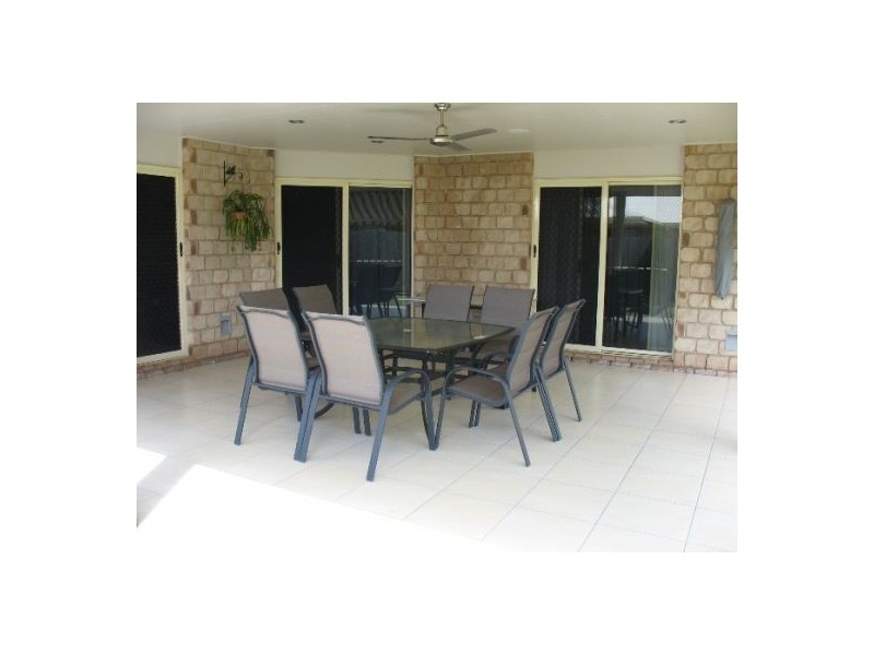 16 Monash Way, Ooralea QLD 4740