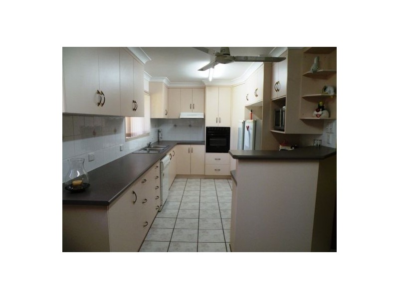 24 Thorning Street, West Mackay QLD 4740