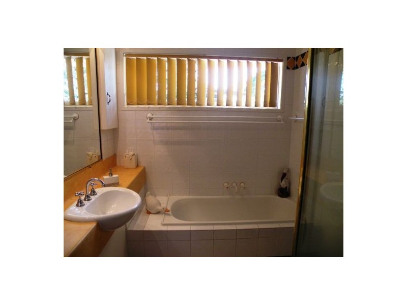 24 Thorning Street, West Mackay QLD 4740