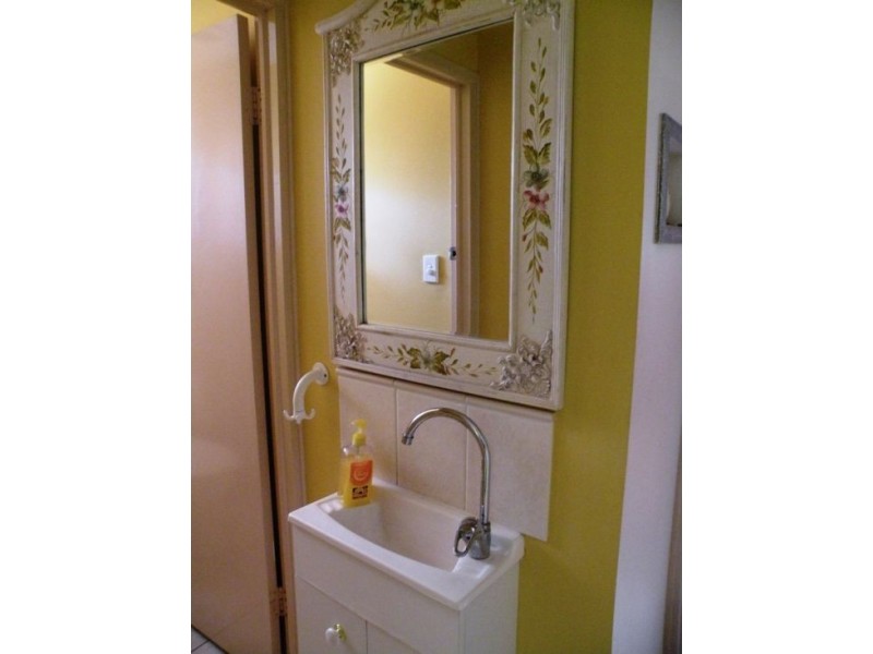 24 Thorning Street, West Mackay QLD 4740