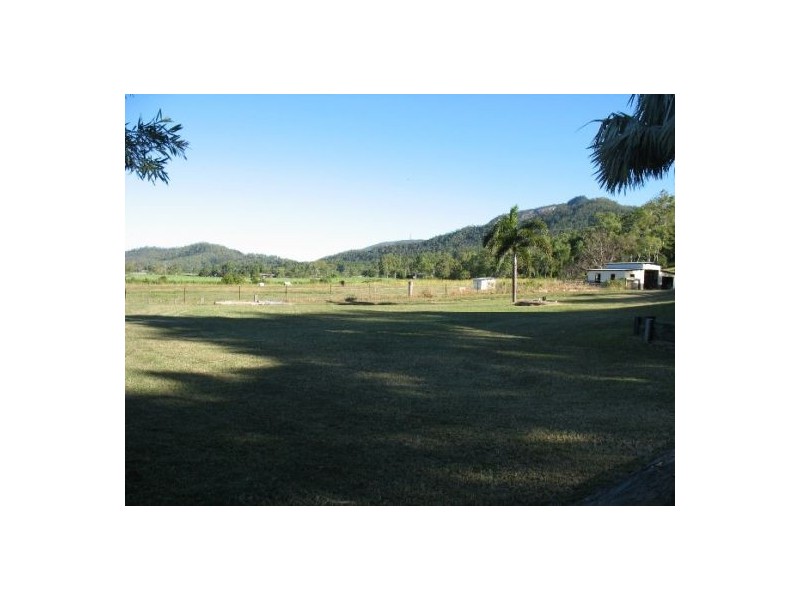 1457 Yakapari-Seaforth Road, Mount Jukes QLD 4740