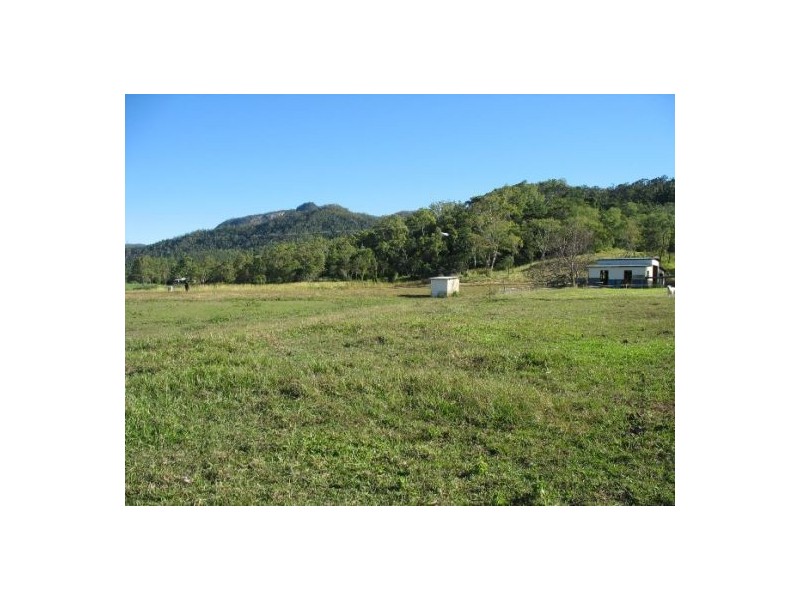 1457 Yakapari-Seaforth Road, Mount Jukes QLD 4740