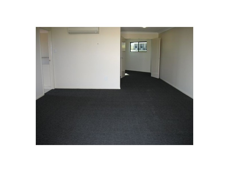 13 Shuttlewood Drive, Mackay QLD 4740