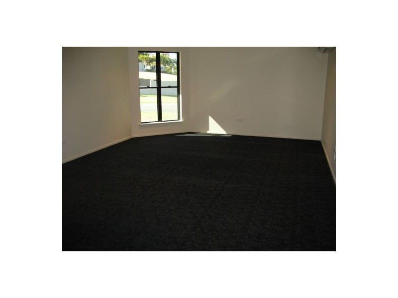 13 Shuttlewood Drive, Mackay QLD 4740