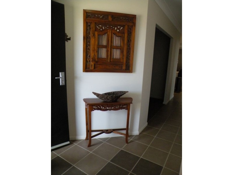 4 Hawkins Street, Bucasia QLD 4750