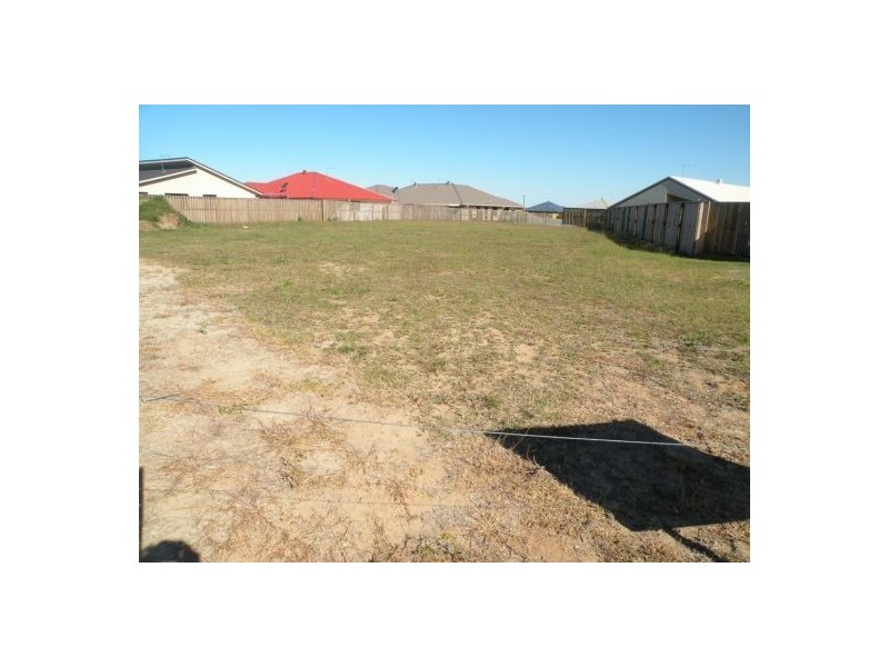 14 Bombo Court, Blacks Beach QLD 4740