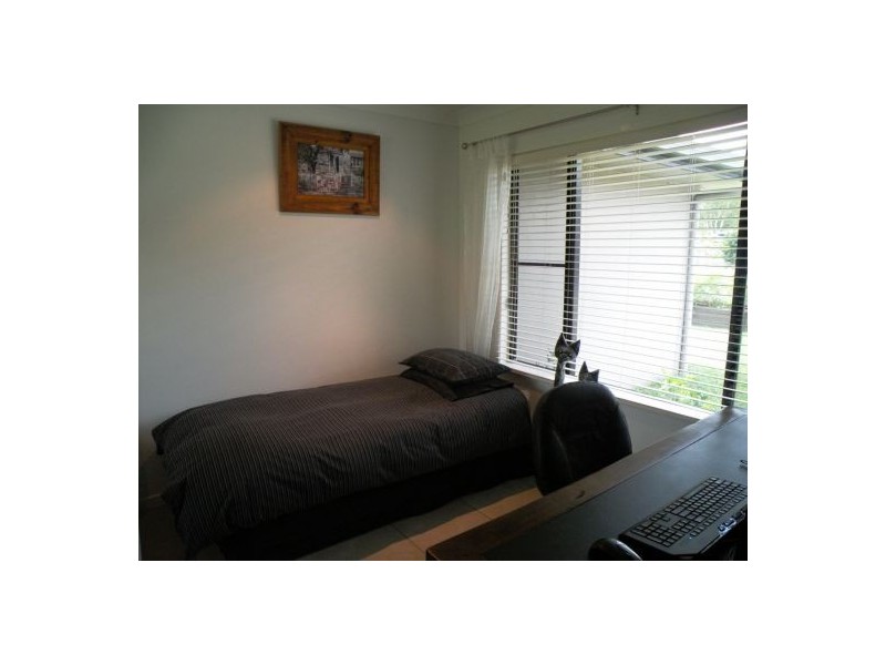 1 Bangalow Court, Andergrove QLD 4740