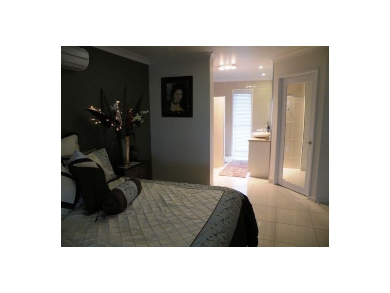 12 Katey Crescent, Mirani QLD 4754