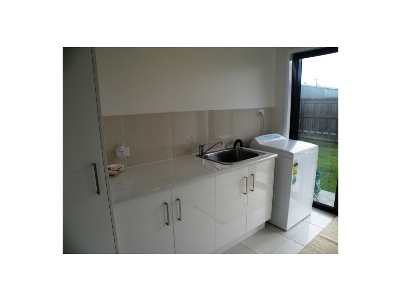 12 Katey Crescent, Mirani QLD 4754