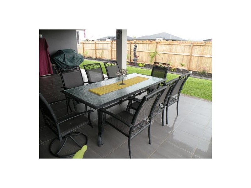 12 Katey Crescent, Mirani QLD 4754