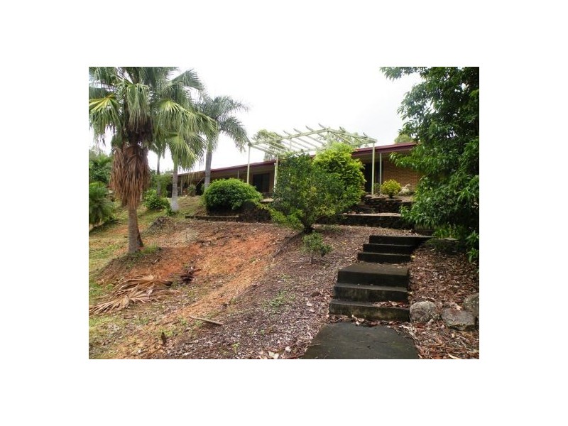 76 Miltons Lookout Road, Hampden QLD 4741