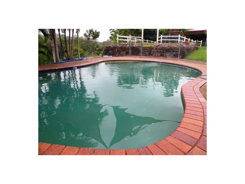 76 Miltons Lookout Road, Hampden QLD 4741