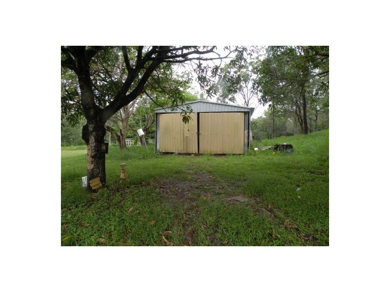 76 Miltons Lookout Road, Hampden QLD 4741