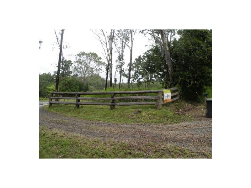 76 Miltons Lookout Road, Hampden QLD 4741