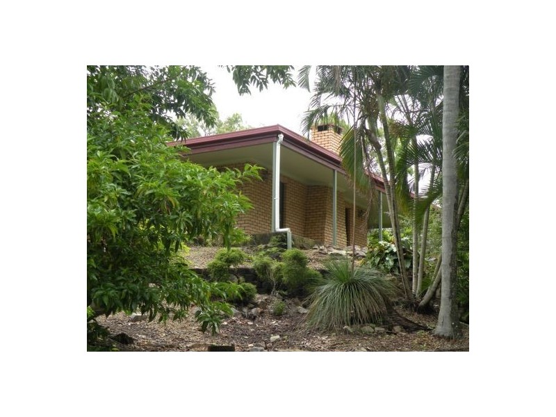 76 Miltons Lookout Road, Hampden QLD 4741