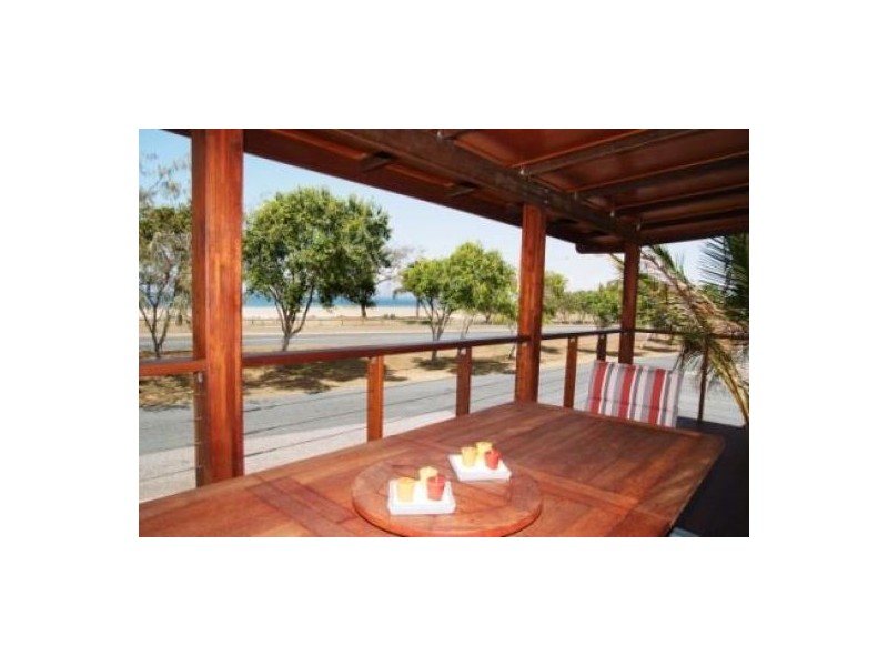 38 Binnington Esplanade, East Mackay QLD 4740