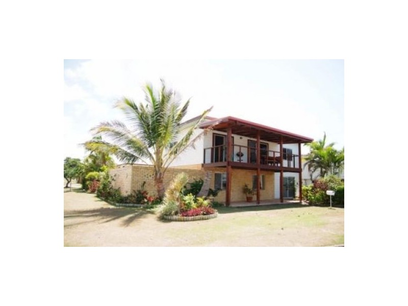 38 Binnington Esplanade, East Mackay QLD 4740