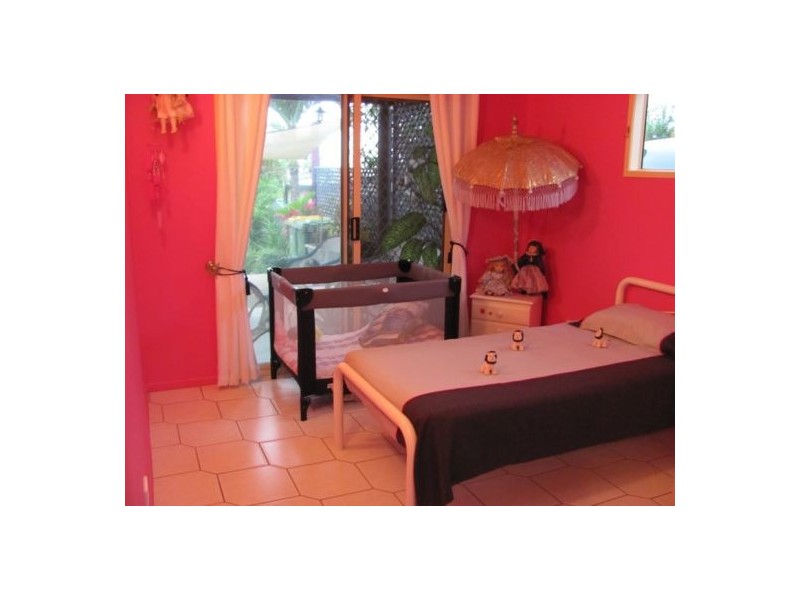 18 Morris Street, Campwin Beach QLD 4737