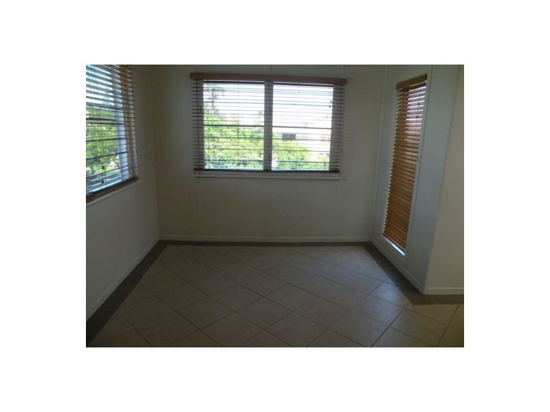 4 Turner Street, Mackay QLD 4740