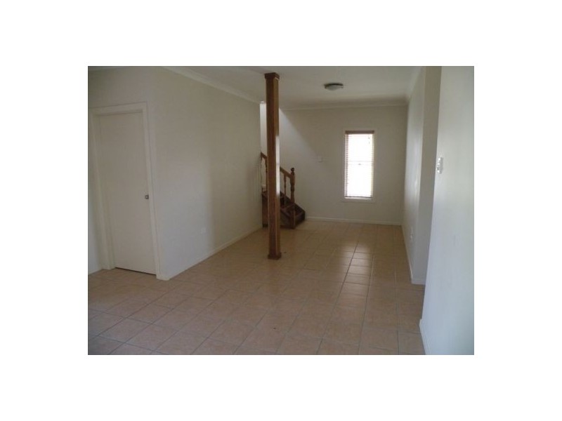 4 Turner Street, Mackay QLD 4740