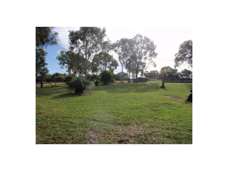 55 Windsor Drive, Hay Point QLD 4740