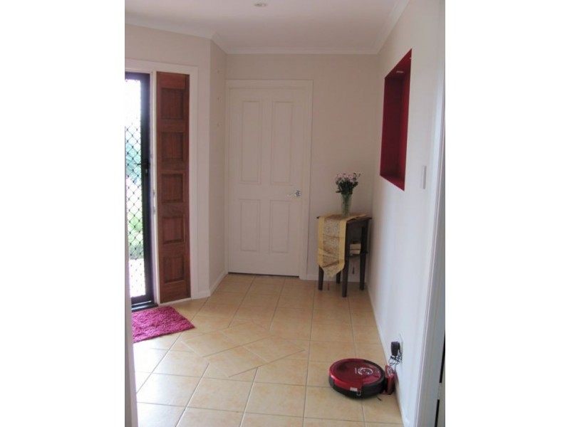 13 Angelina Ave, Glenella QLD 4740