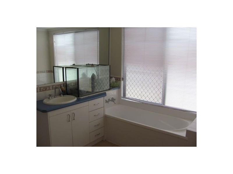 13 Angelina Ave, Glenella QLD 4740