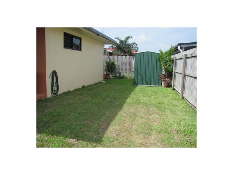 13 Angelina Ave, Glenella QLD 4740