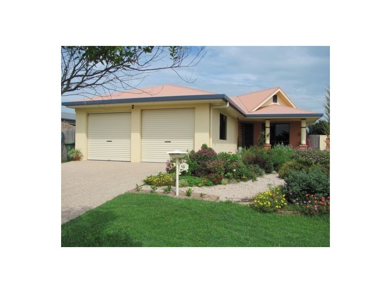 13 Angelina Ave, Glenella QLD 4740