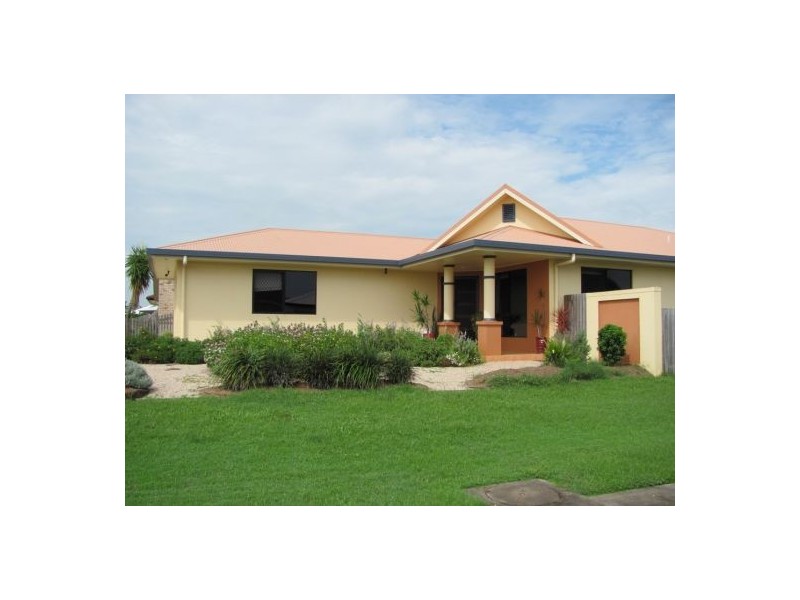 13 Angelina Ave, Glenella QLD 4740