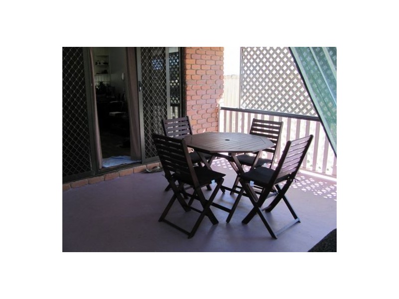 2/11 Stuart Street, Mount Pleasant QLD 4740