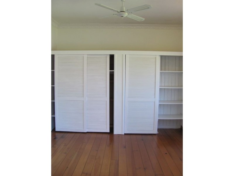 18 Beaton Street, West Mackay QLD 4740