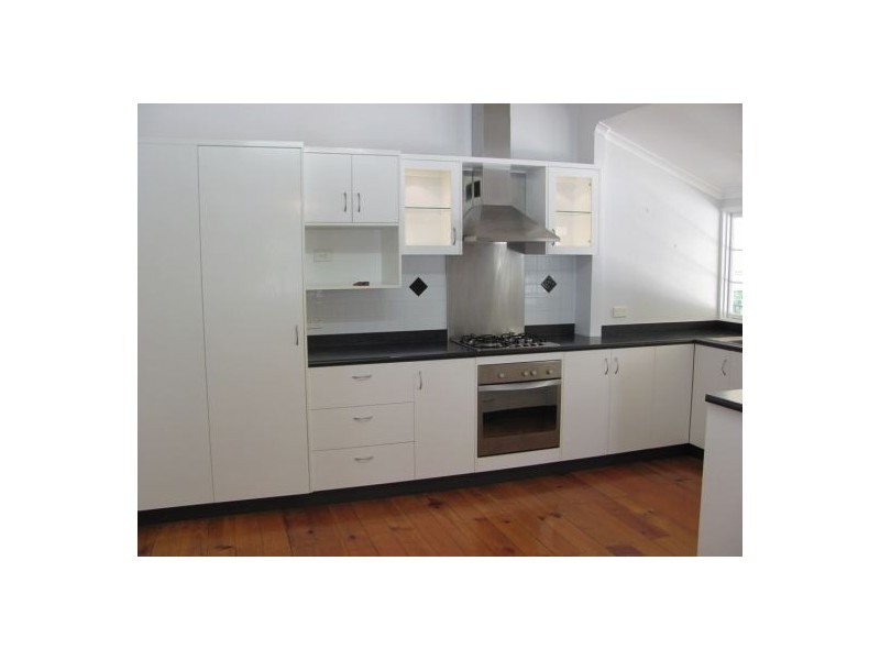 18 Beaton Street, West Mackay QLD 4740