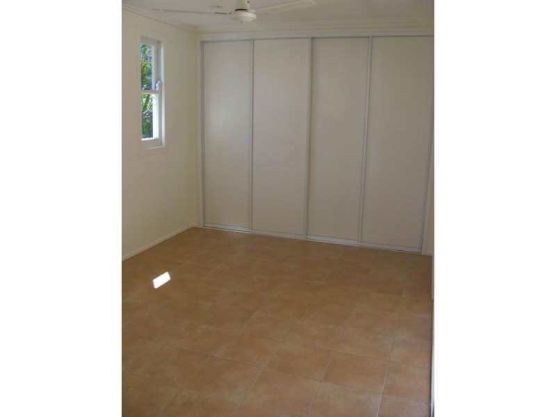 18 Beaton Street, West Mackay QLD 4740