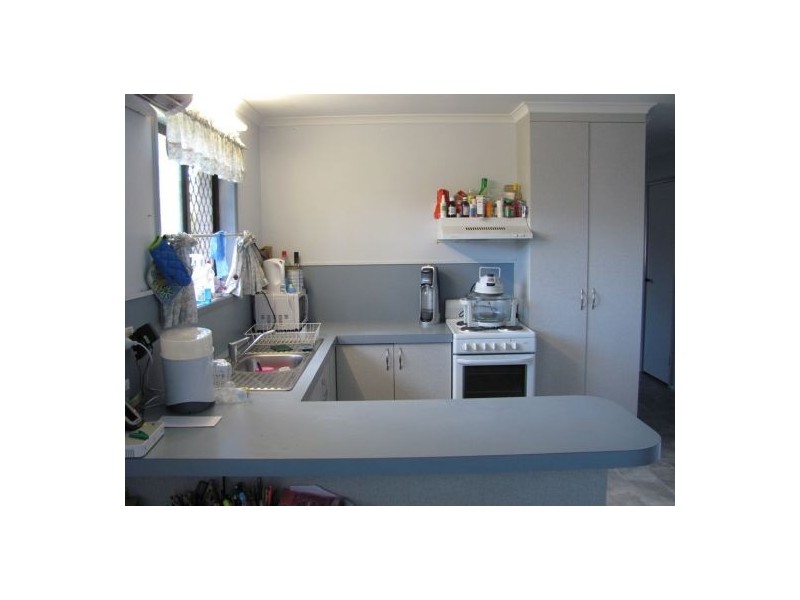 2/64 Celeber Drive, Andergrove QLD 4740