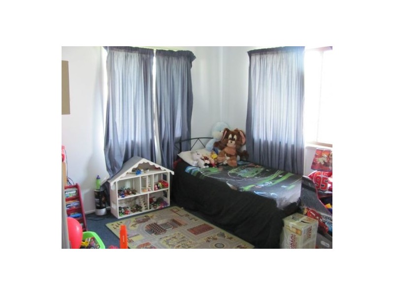 2/64 Celeber Drive, Andergrove QLD 4740