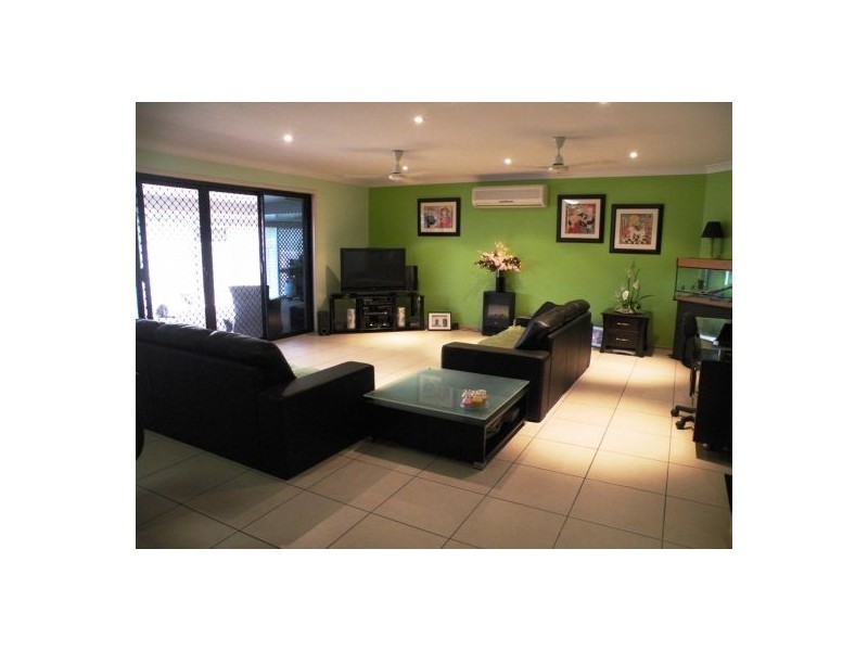 13 Lance Street, Bucasia QLD 4750