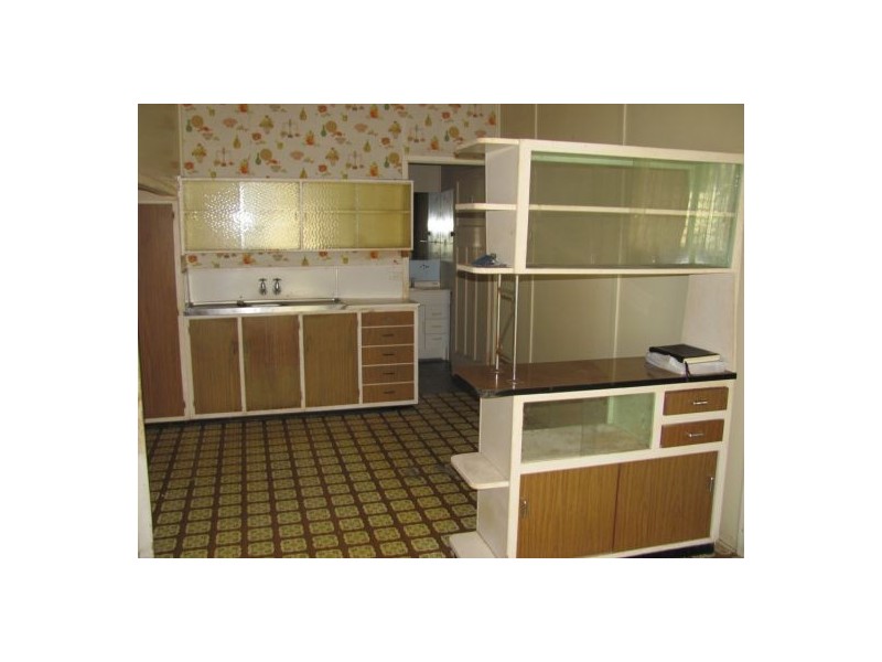 80 Donaldson Street, West Mackay QLD 4740