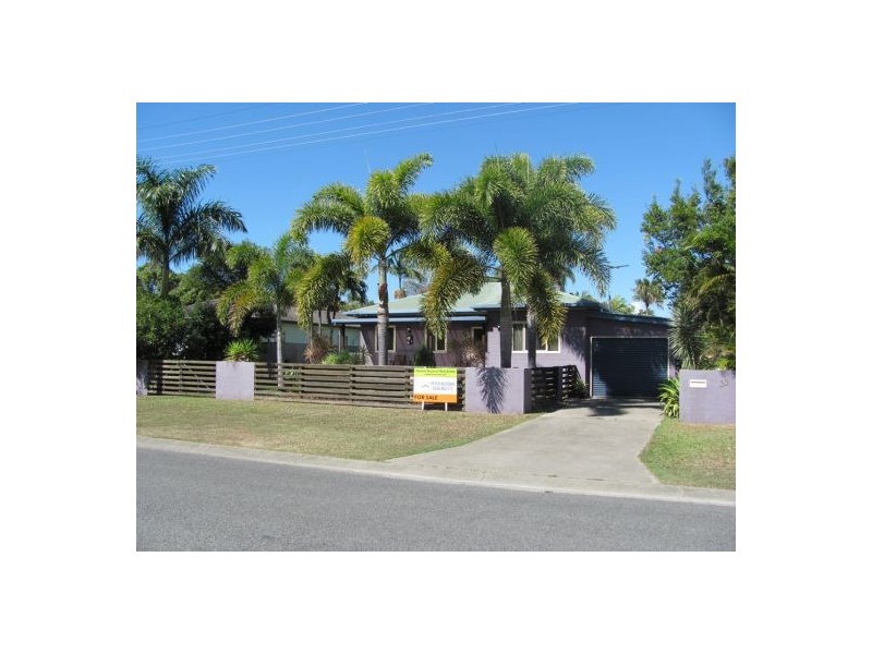 33 Pratt Street, South Mackay QLD 4740