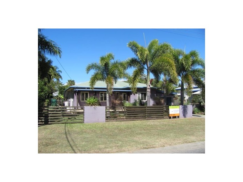 33 Pratt Street, South Mackay QLD 4740