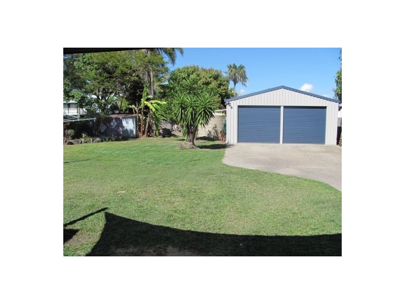 33 Pratt Street, South Mackay QLD 4740