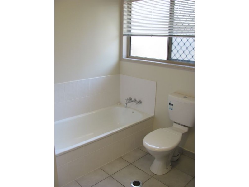 19 Waratah Street, Beaconsfield QLD 4740