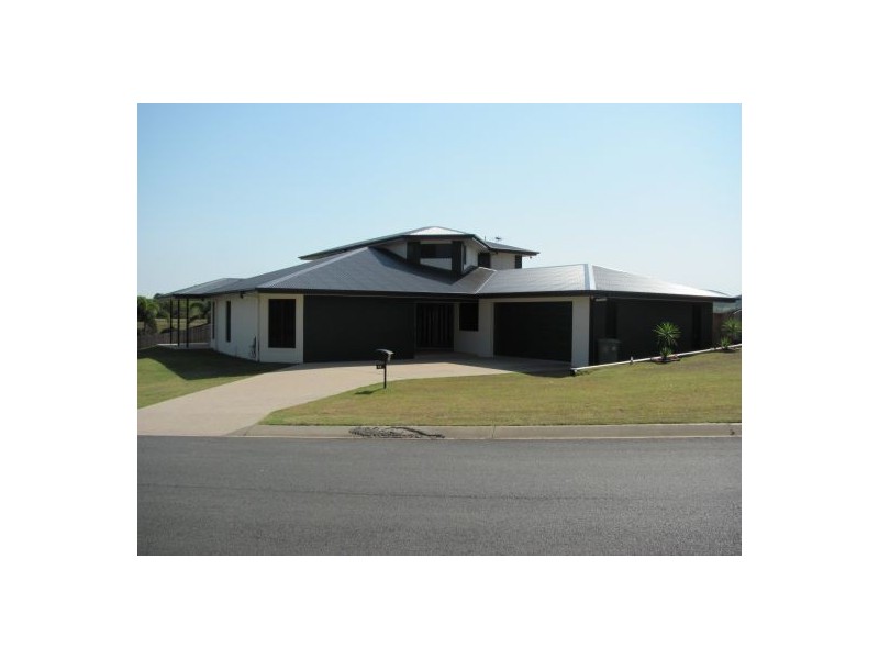 13 Shuttlewood, Richmond QLD 4740