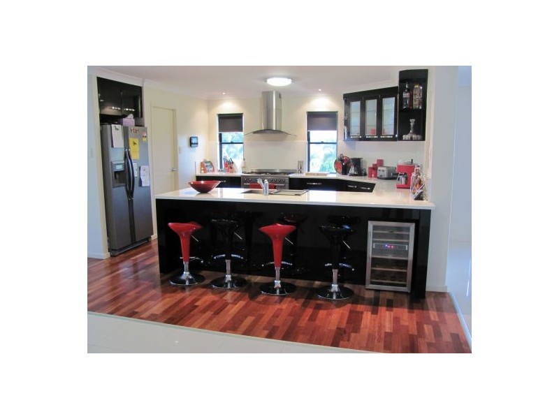 13 Shuttlewood, Richmond QLD 4740