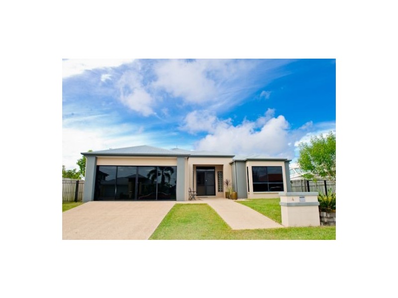 4 Isabella Avenue, Glenella QLD 4740