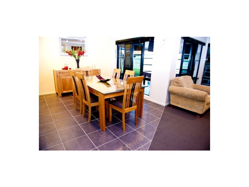 4 Isabella Avenue, Glenella QLD 4740