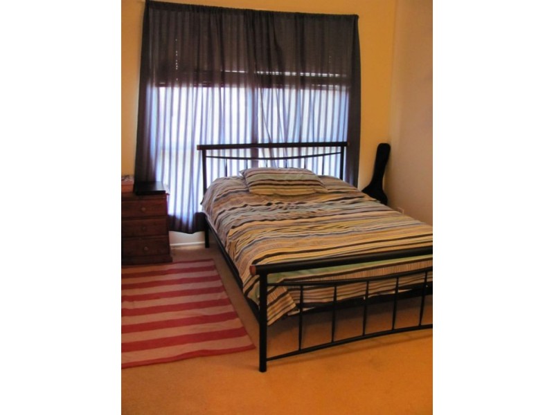 18 Ben Nevis Street, Beaconsfield QLD 4740