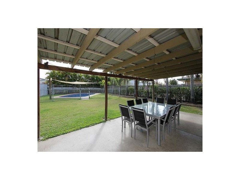 18 Ben Nevis Street, Beaconsfield QLD 4740