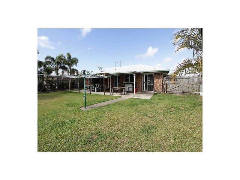 18 Ben Nevis Street, Beaconsfield QLD 4740